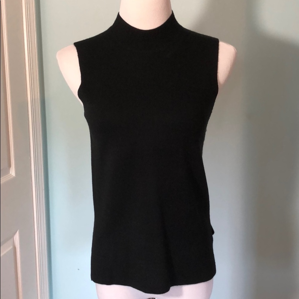 Uniqlo Sweater Tank